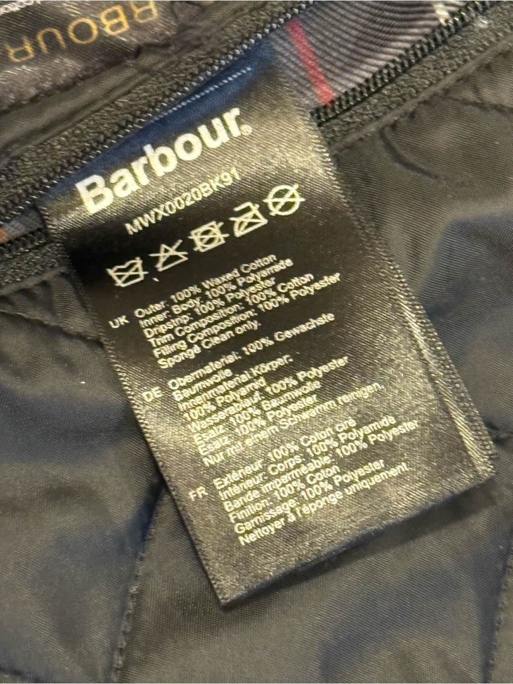 Barbour Sapper Waxed Jacket (L) Black w/quilted black lining - Picture 10 of 10